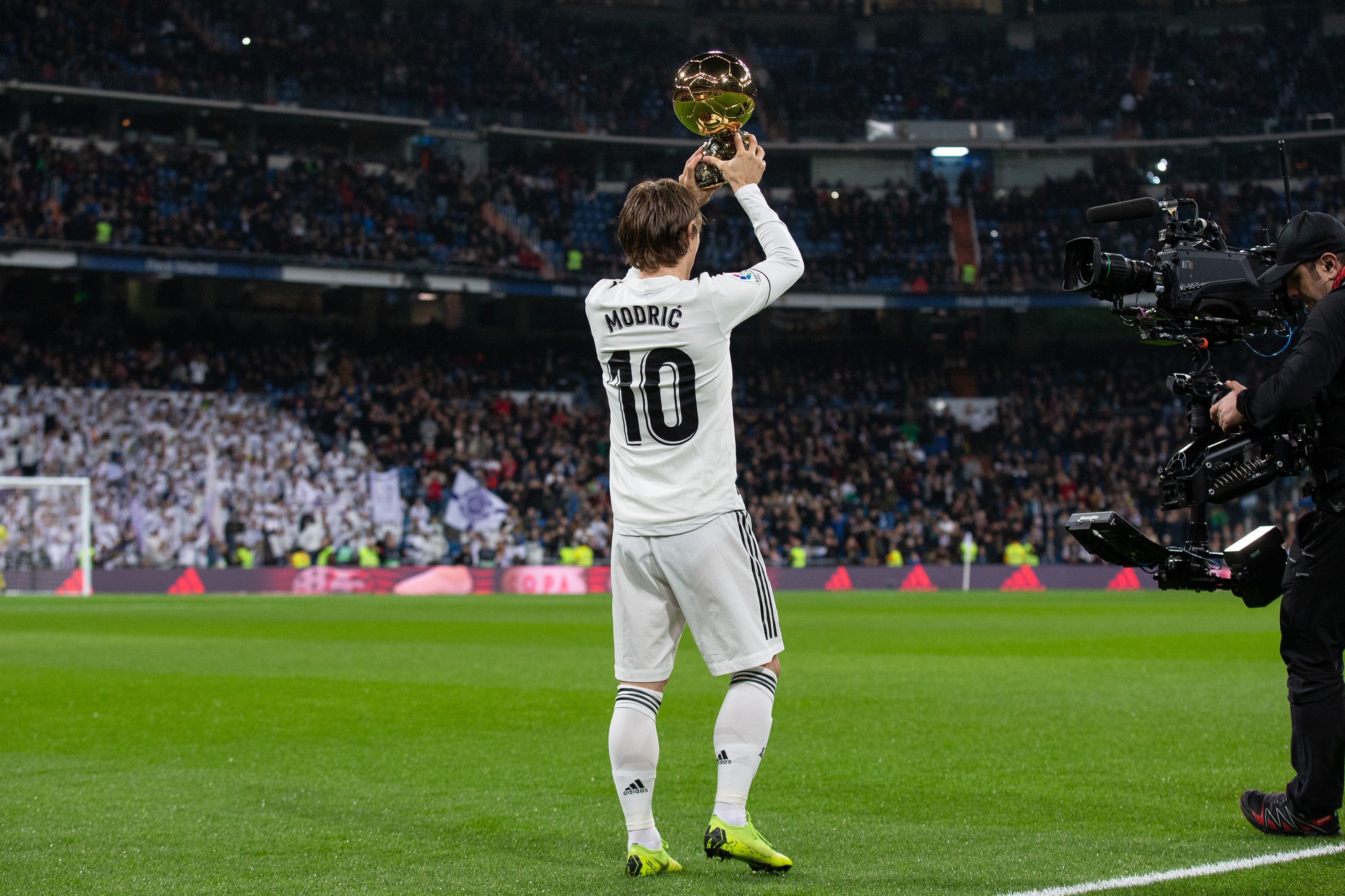 意甲11月最佳球员候选：迈尼昂、劳塔罗、瓦尔迪入选